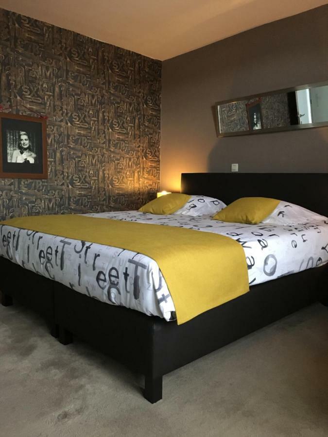 B&B Le Grand Cabaret Nieuwpoort Buitenkant foto
