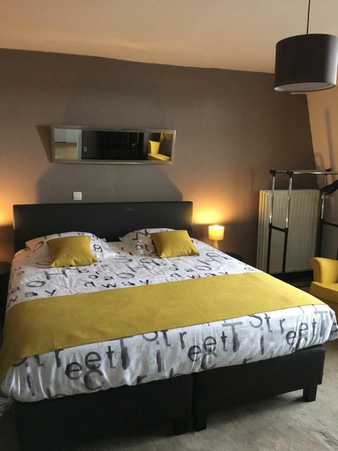 B&B Le Grand Cabaret Nieuwpoort Buitenkant foto